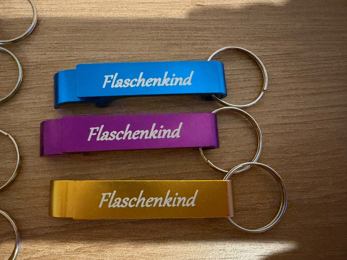 Flaschenkind – Flaschenöffner mit Schlüsselanhänger